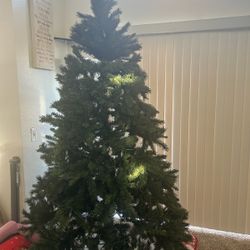 Artificial Christmas Tree 8 To 9 Feet Tall