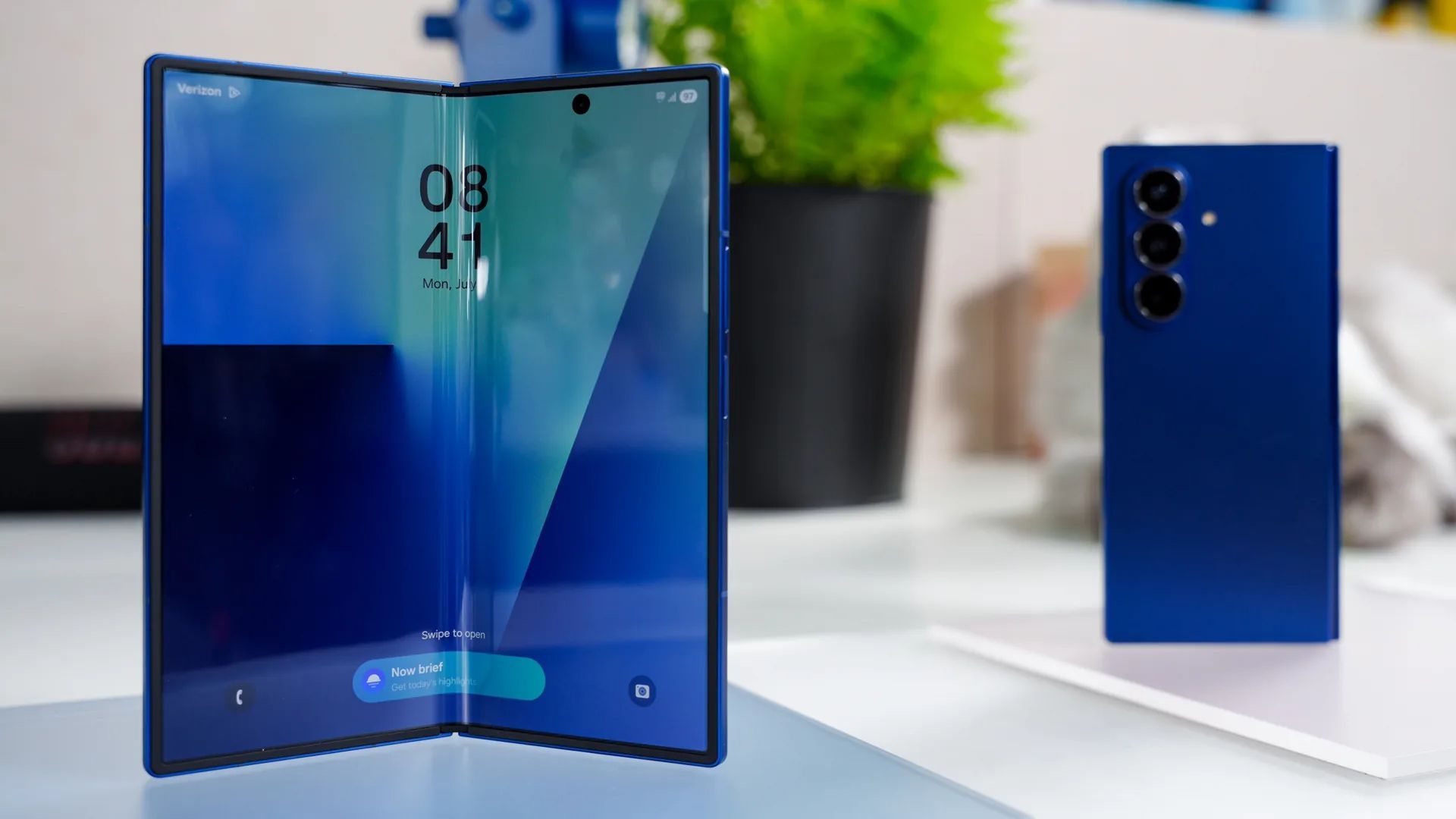 BLACK FRIDAY DEALS - 💥 Samsung Galaxy Z Fold 7 7.6 inch (512GB, Brand New) – Up to $500 Off vs Retailers! Yours Today for $1 Down Only