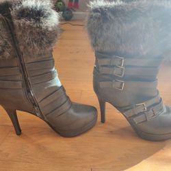 Grey Womens Boots Size 8.5