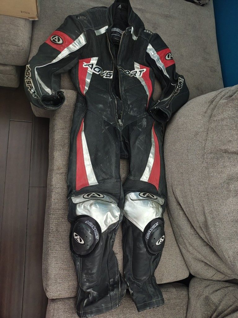 Track suit