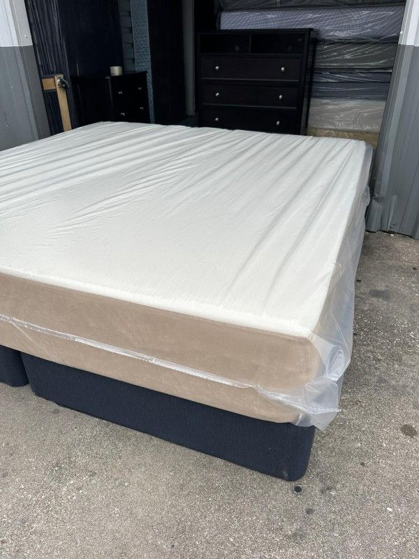 King Size Mattress And Boxspring