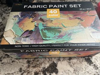 Fabric Paint - Set Of 40 - New!