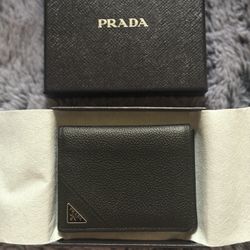 Prada Saffiano leather Wallet 