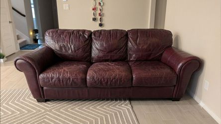 3 Seater Leather Sofa Couch Havertys Brand Maroon Brown