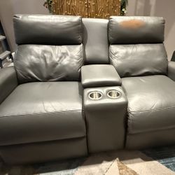 Dual Recliner With Center Console 