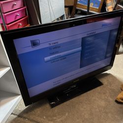Philips 32 inch LCD TV