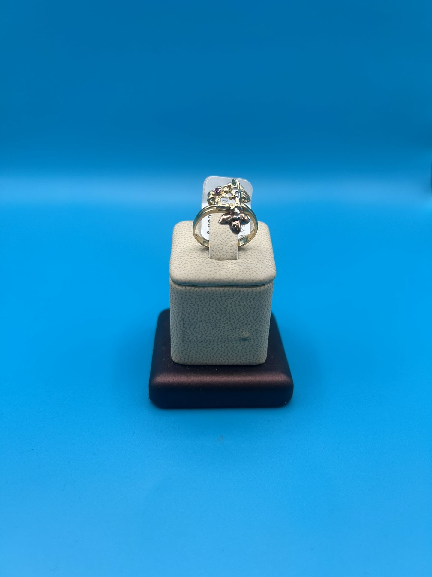 10k Hummingbird Flower Ring 