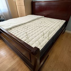 King Sleigh Bed With Mattress And Bedsheets