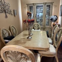 Kitchen Table With Hutch Cabinet 