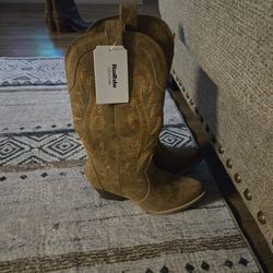 Rollda Cowgirl Boots