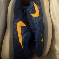 Brand New & DS Nike PS8, Mens Size 11, Royal Blue