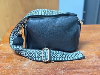 Jessie & James Conceal Carry Crossbody Purse