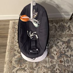 4 Mom Baby Swing 