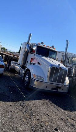 2010 Peterbilt 284
