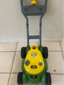 John Deere bubble lawn mower toy