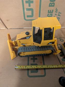 Bruder 02444 Cat Track-Type Tractor