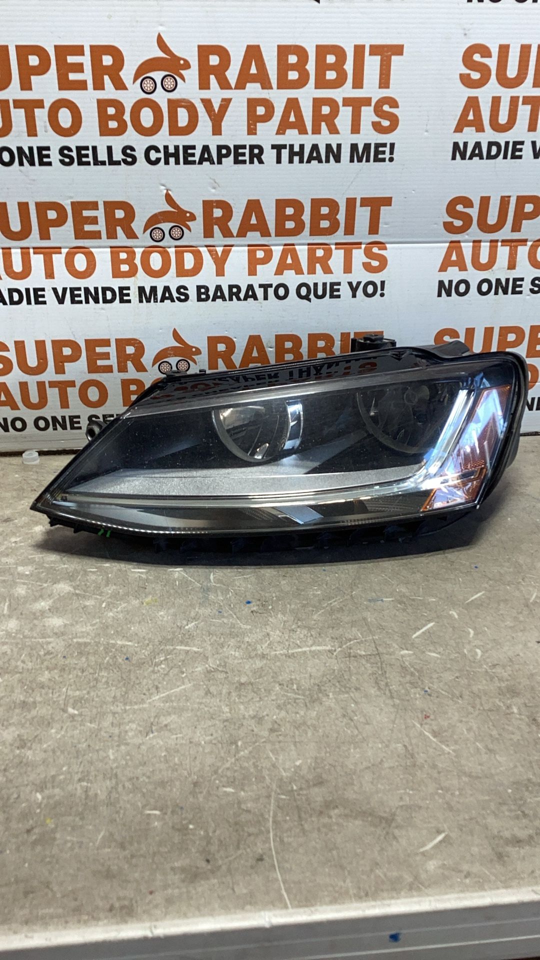 2011 Jetta Driver Headlight Halogen Original OEM 2018