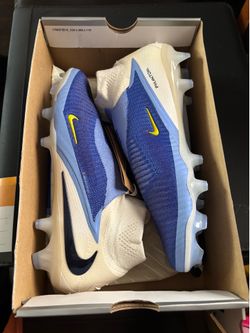 Soccer Cleats size 9
