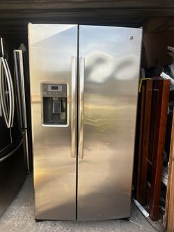 GE Side By Side Refrigerator Stainless Steel DELIVERY AVAILABLE 🚚