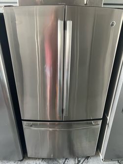 GE Fridge French Door 36” width Like New