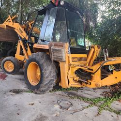 Case 580D Tractor