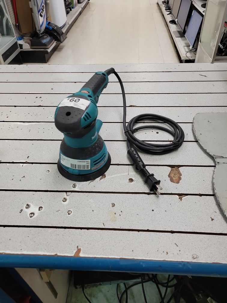 Corded Makita Orbital Sander