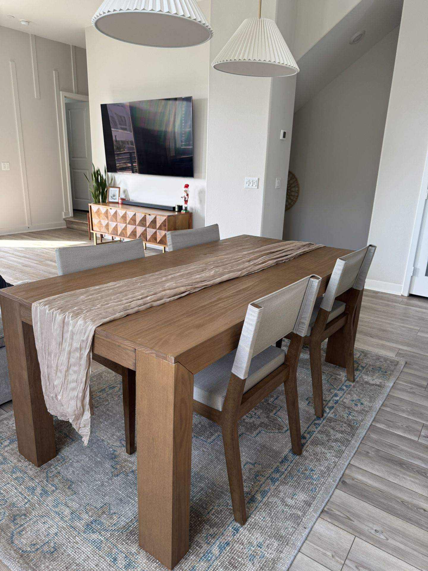 Modern Wood Dining Table And Chairs