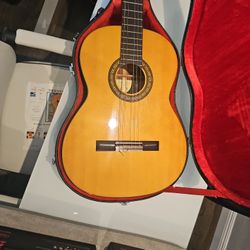1968 Suzuki Nagoya No.34 Natural Classical Guitar