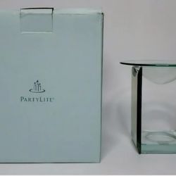 NEW IN BOX Partylite Infinite Reflections Aroma Melts Warmer Cande Holder P9226 (SE San Diego)