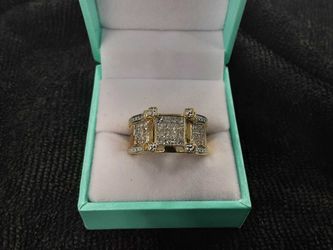 Women's Ring - Yellow Gold 10k (.417) 7.7 grams Size 9