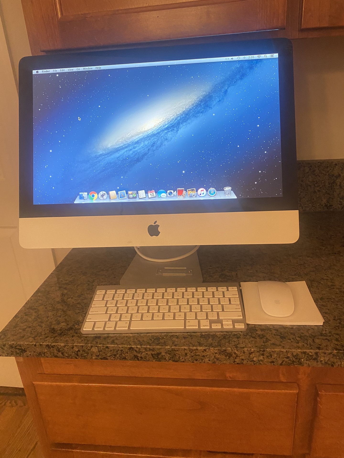 Apple iMac All-in-one Desktop Computer
