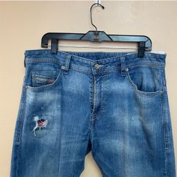 MENS Diesel distressed jean