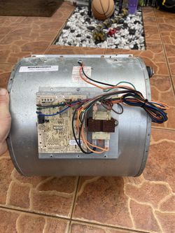 X-13 3/4 hp evaporator blower motor w/squirrel cage housing and board 