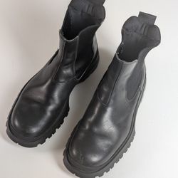 Prada Men Brixxen Chelsea Boots  US9 Black Leather Mid Top Rubber Chunky Sole