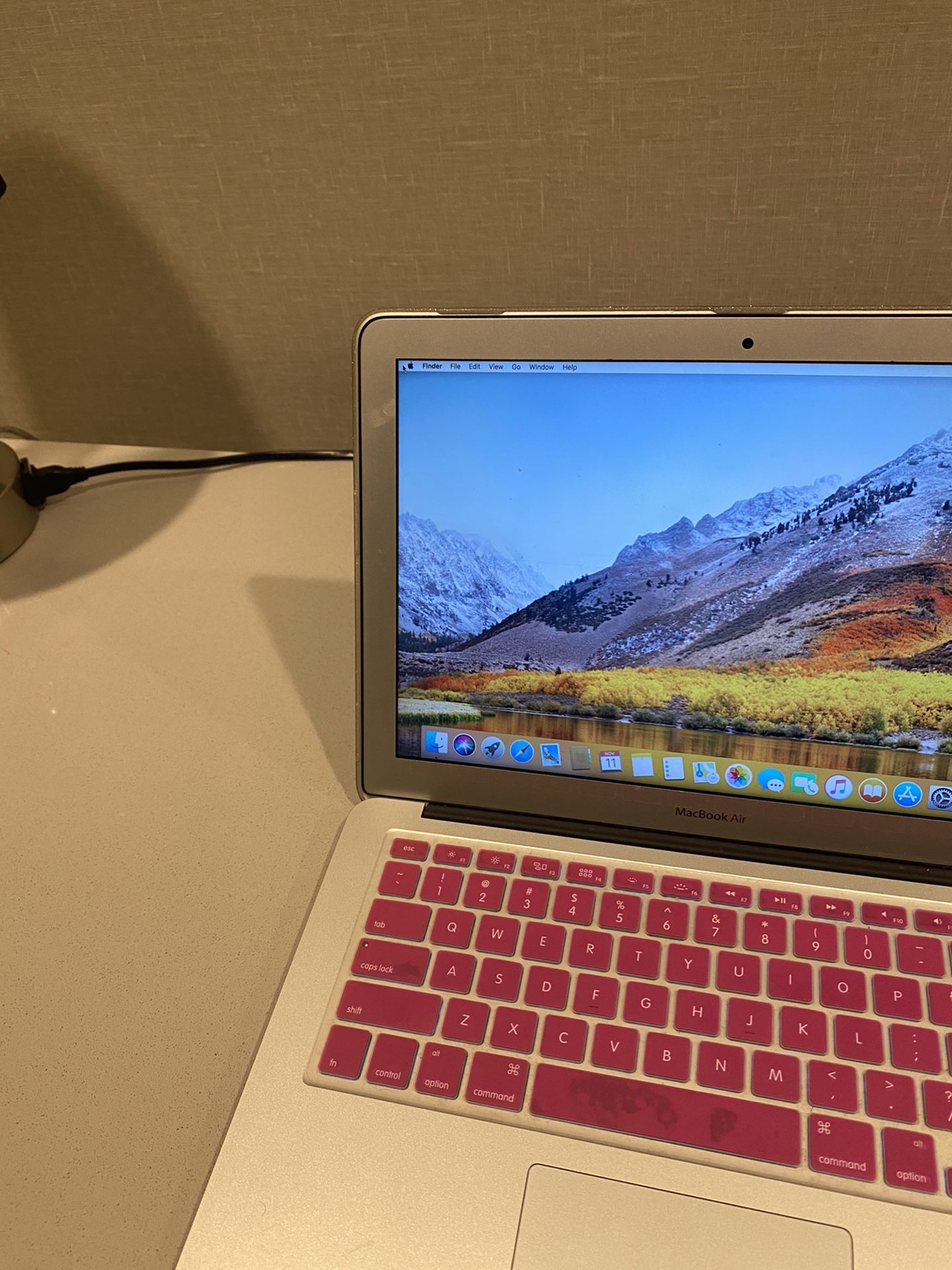 Mac Book Air Laptop Great Condition No Defects