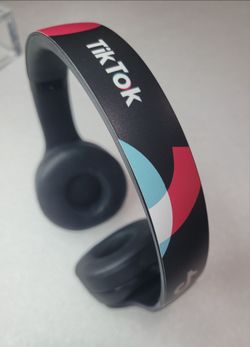 TikTok Beats by Dre Solo 3 Headphones