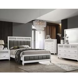 Queen bedroom set +free mattress