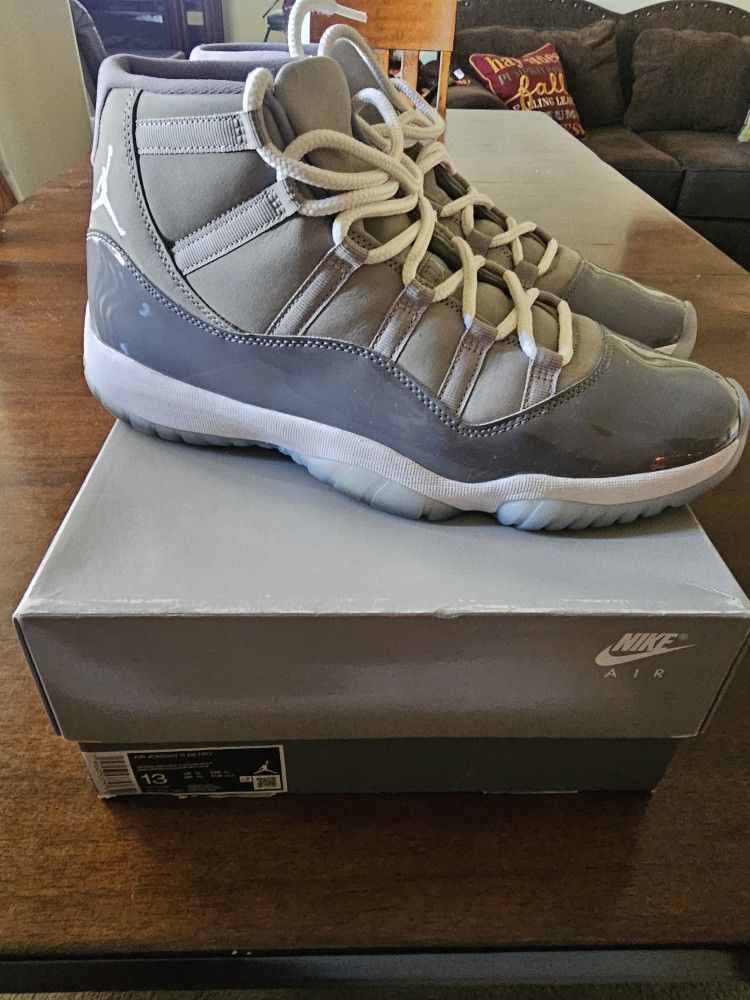 Air Jordan 11s Cool Grey's Size 13 Mens