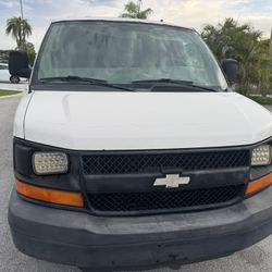 2010 Chevrolet Express 2500 Cargo Van – Work Ready Setup