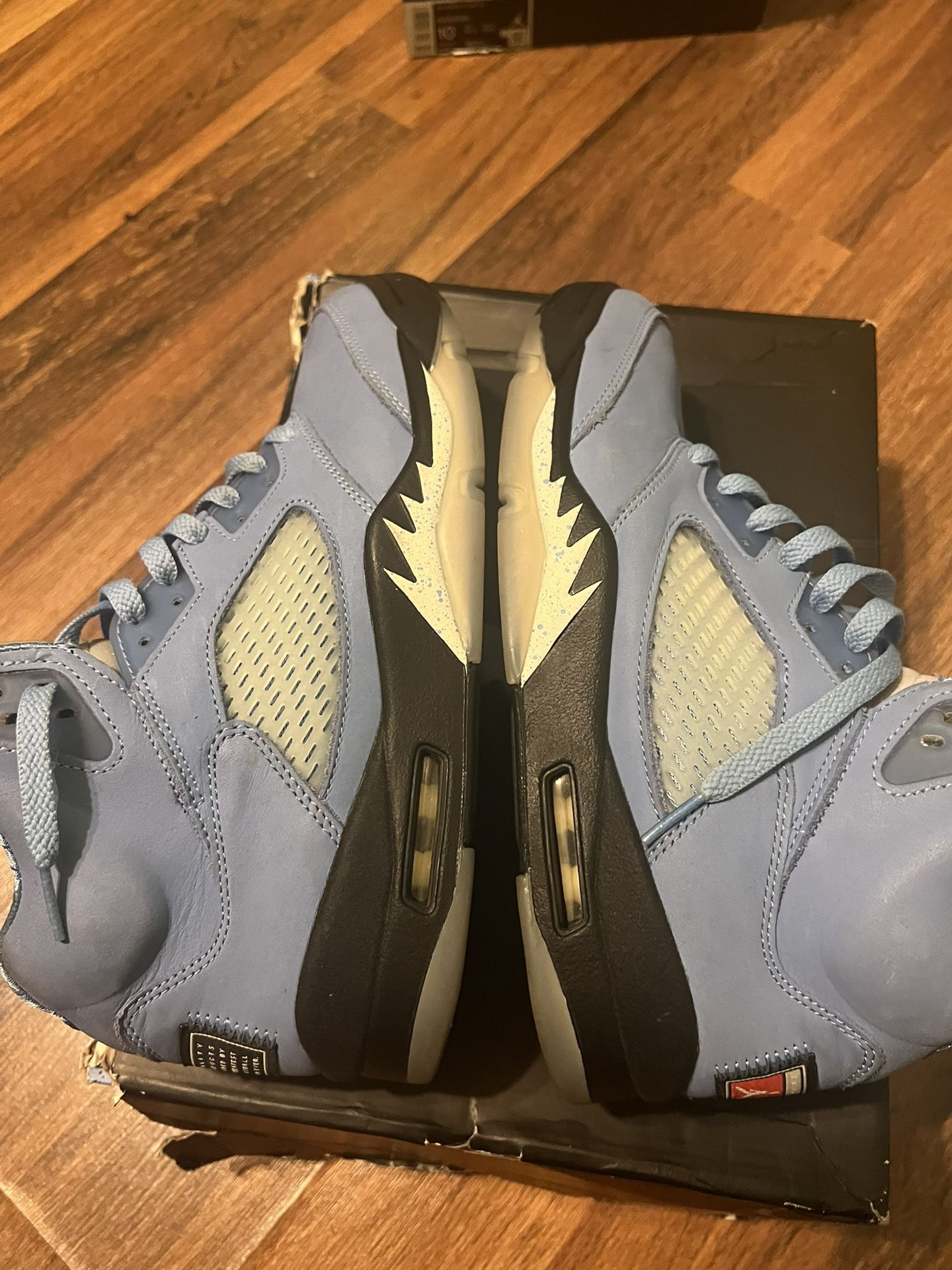 jordan 5 unc