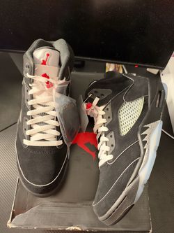 Jordan 5 Black Metallic Reimagined Size 11.5