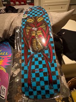 Powell Peralta Mike Vallely Bug Reissue Skateboard Deck Blue/Red Foil - 10 x 30.25 New In Plastic Only $90!!!!!!!