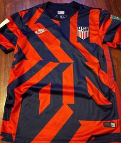 Nike usa 🇺🇸 soccer jersey Qatar 2022 size M adults