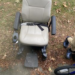 Electric wheelchair ~ Invacare pronto Sure-step M71