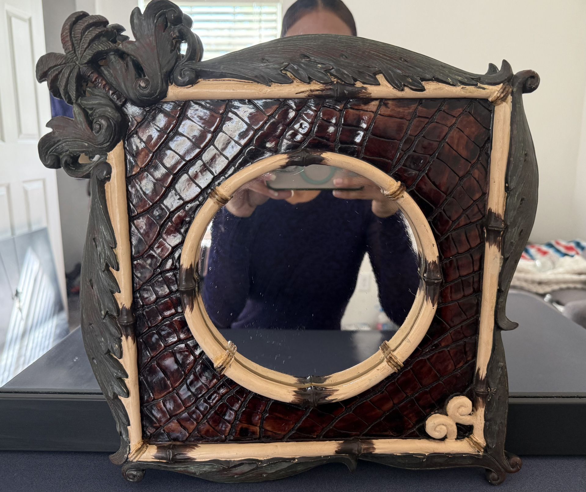 Antique Mirror (Metal Frame)