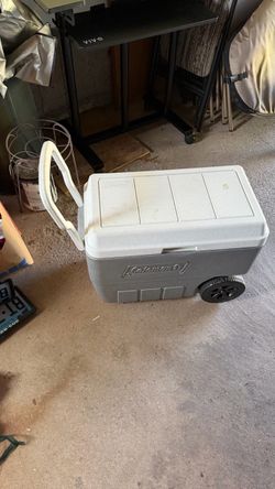Coleman wheeled cooler