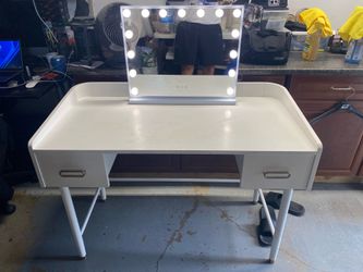 Crate & Barrel White Makeup Vanity Desk w/ Lighted Mirror
