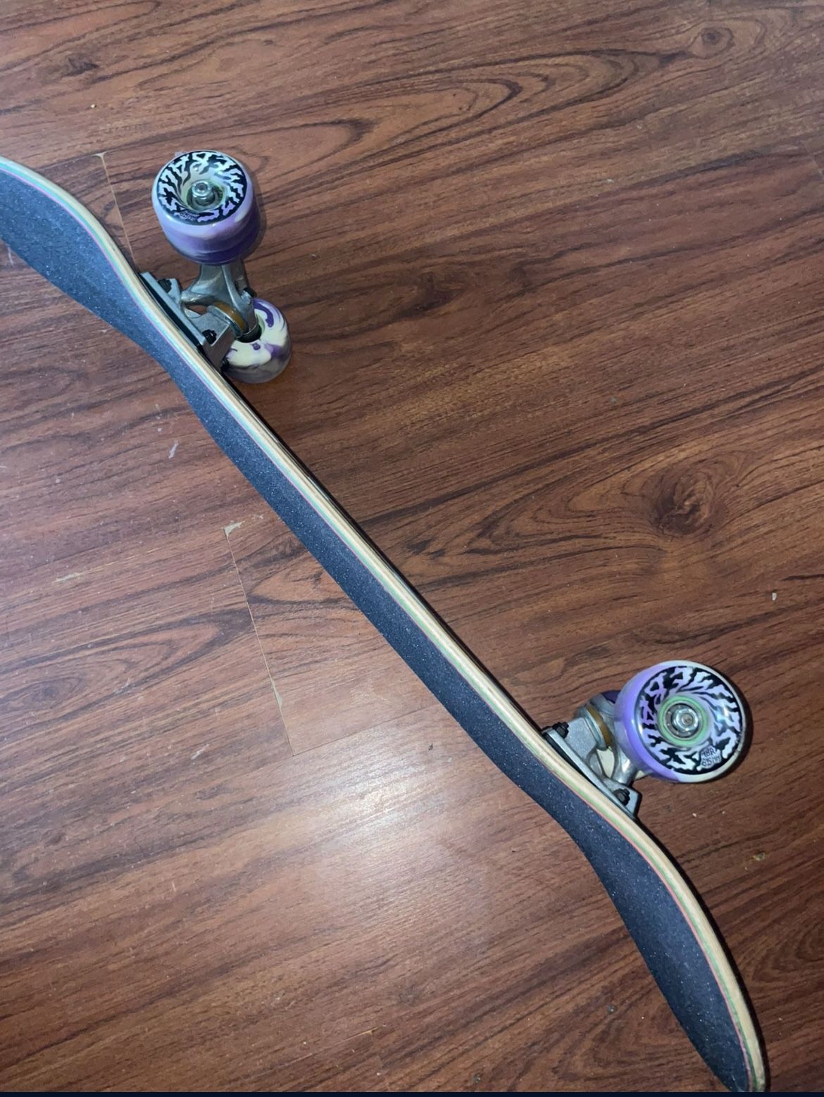 Complete skateboard