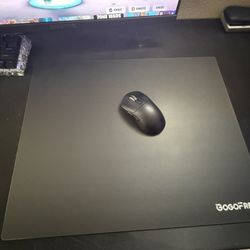 Black Glass Mouse Pad
