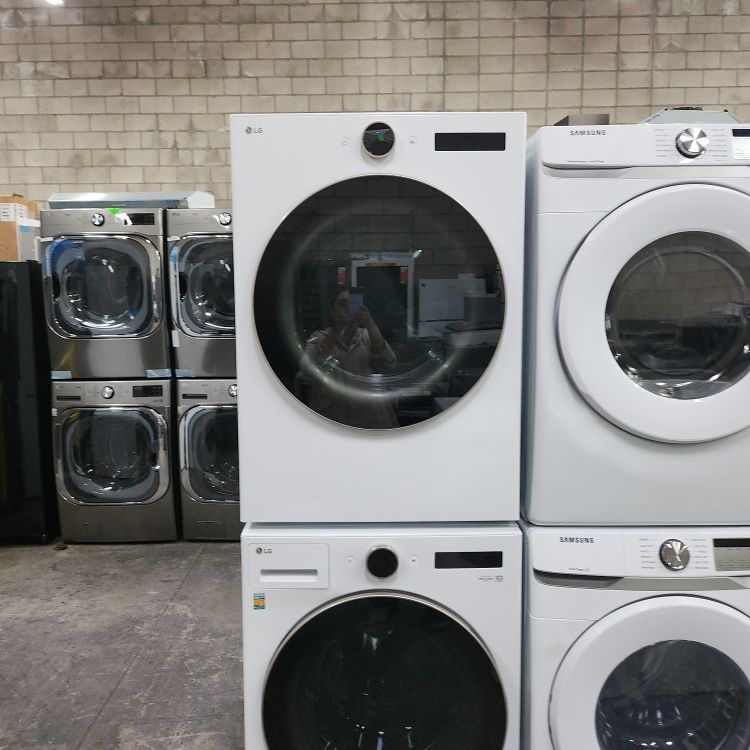 LG Set Front Load Washer And Dryer White New Smart 